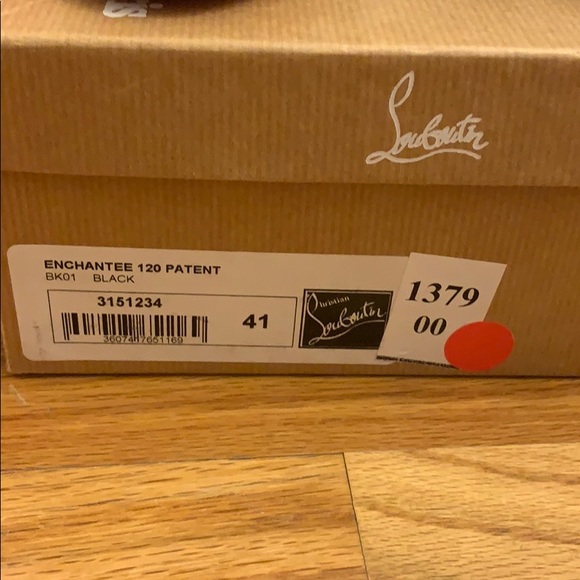 Shoes - Picture 7 of 8